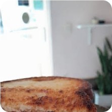 Tostado de queso y tomate en Matilde